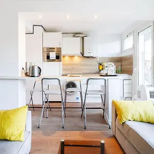  Appartement 1 Bedroom/clim/wifi, St Michel Station